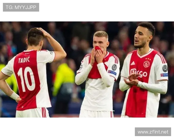 阿贾克斯荷甲竞争力明显下滑,争冠形势面临严峻考验 阿贾克斯荷甲竞争力明显下滑,争冠形势面临严峻考验