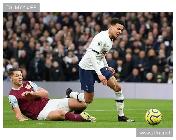 卡里姆·本泽马本赛季状态回暖，进攻端表现稳健