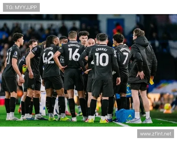 曼城vs阿森纳的争冠轨迹冲突：战术体系中那难以跨越的鸿沟究竟如何塑造了英超的两条道路？