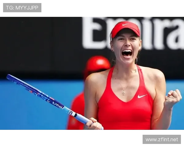 刷到莎拉波娃度假照，阳台那把躺椅看着能买我整套房，瞬间想隐身