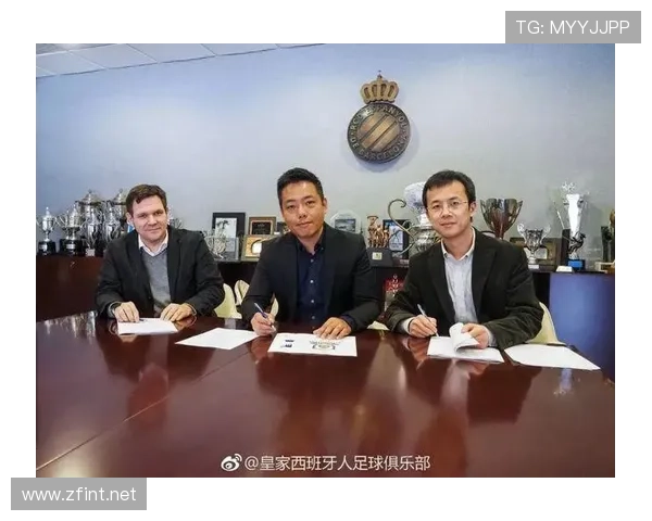 张玉宁和普通人最大的区别，早上七点的早餐都比我这顿奢侈得多。。。